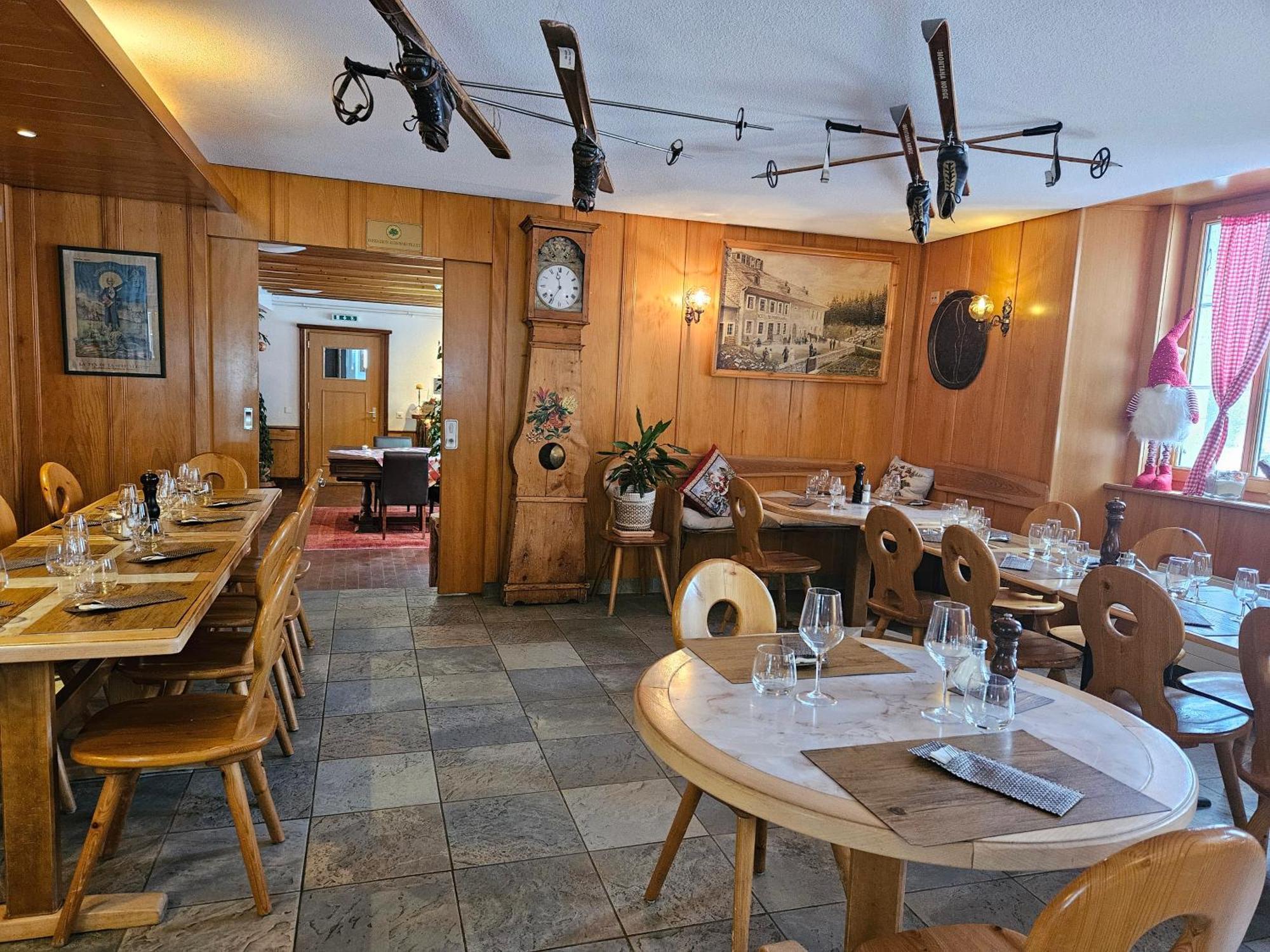 Hotel Restaurant Du Marchairuz Le Brassus Exteriér fotografie
